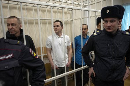 Avocatii lui Aleksei Navalnii, condamnati la inchisoare in Rusia pentru extremism