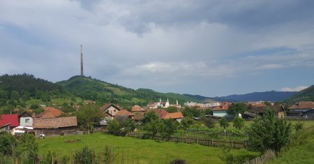 Orasul din Romania care in anii 80' era cel mai poluat: <span style='background:#EDF514'>PLOUA</span> cu acid sulfuric. Oamenii locului s-au imbolnavit