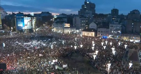 Atentionare de calatorie in Serbia. Demonstratii publice in Belgrad si in alte orase mari