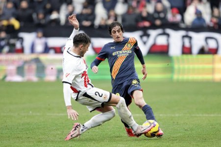 Andrei Ratiu, cu bune si cu rele in Rayo Vallecano - Girona. Cum l-au notat <span style='background:#EDF514'>SPANIOLI</span>i