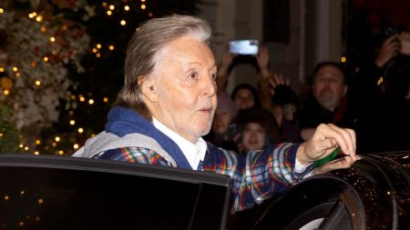 Paul McCartney i-a cerut Guvernului britanic sa ii protejeze pe artisti de inteligenta artificiala