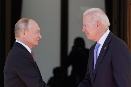 Tucker Carlson: Administratia Joe Biden ca a incercat sa il asasineze pe Vladimir Putin