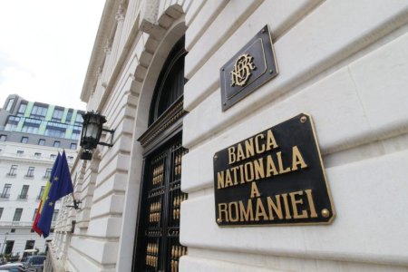 Angajari la BNR. Ce posturi sunt disponibile si ce criterii trebuie sa indeplinesti