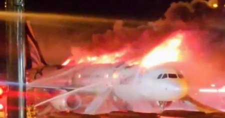 Un avion cu 176 de pasageri la bord a luat foc, in Coreea de Sud. Imaginile dramatice ale operatiunii de evacuare