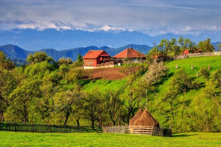 Satul din Romania unde timpul parca sta pe loc. Aici inca locuiesc daci cu porecle de animale si obiceiuri speciale