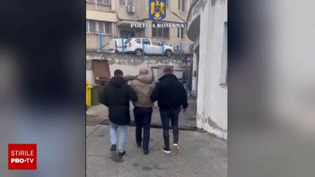 Angajatul unei sali de jocuri din Braila a scos toti banii din aparate si i-a jucat din nou, sperand sa se imbogateasca