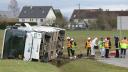 Un autobuz plin cu elevi s-a ras<span style='background:#EDF514'>TURN</span>at in Franta, dupa un accident cumplit. O liceana a murit, iar alti 40 de oameni au fost raniti