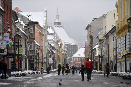 Cu cat s-au scumpit apartamentele din Romania in ultimii 25 de ani. Crestere record in Brasov: 1.155% | Studiu Imob<span style='background:#EDF514'>ILIA</span>re.ro