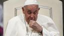 Incident la Vatican: Papa Francisc s-a clatinat, dupa ce bastonul sau s-a rupt in timpul audientei