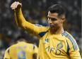 La a 40-a aniversare, Ronaldo a celebrat altfel dubla » Cum si-a surprins Cristiano colegii si fanii la Al-Nassr!