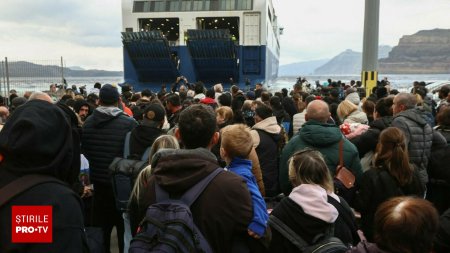 Noi seisme au zguduit insula Santorini in doar cateva ore. Unul dintre cutremure are magnitudinea de peste 5