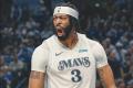 Ghinion teribil pentru <span style='background:#EDF514'>ANTHONY</span> Davis, accidentat la debutul pentru Dallas Mavericks! » A facut show in partida cu Houston Rockets