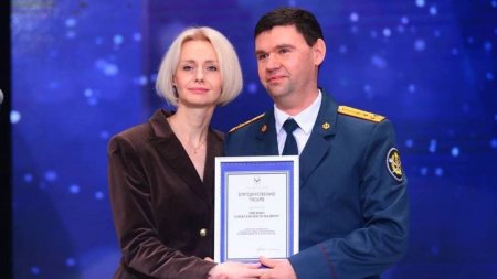 Medicul-sef al inchisorii in care a murit disidentul rus <span style='background:#EDF514'>ALEKSEI</span> Navalnii a primit cu premiul Totul pentru victorie