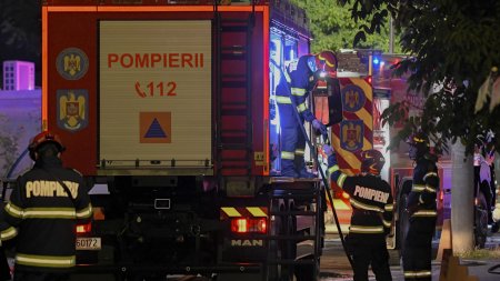 Incendiu in <span style='background:#EDF514'>NAVODARI</span>. O instalatie din cadrul Rafinariei Petromidia a fost cuprinsa de flacari