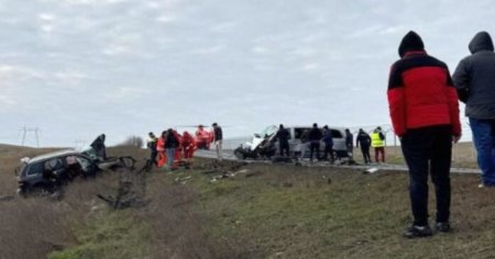 <span style='background:#EDF514'>ACCIDENT MORTAL</span> in Constanta, de Ziua Indragostitilor. Un tanar de 29 de ani si un consilier local SOS si-au pierdut viata