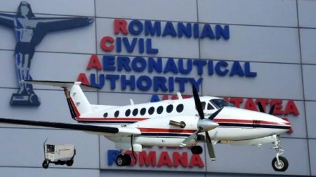 Cum se impart banii publici la Autoritatea Aeronautica Civila: Comentariul dur al unei vedete de pe net