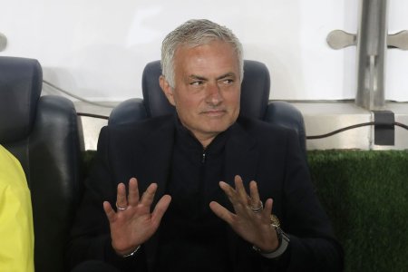 Jose Mourinho nu renunta la titlu » Fenerbahce a castigat cu Kasimpasa si s-a apropiat de liderul Galatasaray