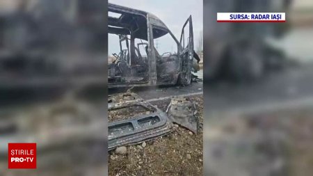 Accident urmat de un incendiu devastator in Iasi, soldat cu 2 victime. Un mic<span style='background:#EDF514'>ROBU</span>z a luat foc dupa ce s-a izbit de o masina