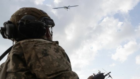 Rusia afirma ca a doborat in timpul noptii 90 de drone lansate asupra teritoriului sau de Ucraina