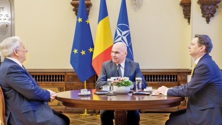 <span style='background:#EDF514'>ISARESCU</span>, BNR, cere mobilizare politica pentru fondurile europene: Sa ai bani europeni gratis si sa-i ratam, ar fi foarte rau!