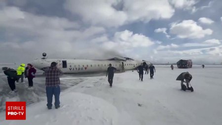 Un avion Delta Air Lines s-a rasturnat la aterizare, in Toronto. 18 persoane au fost ranite. VIDEO