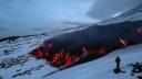 Mii de turisti au urcat pe Muntele Etna din Sicilia pentru vedea eruptia