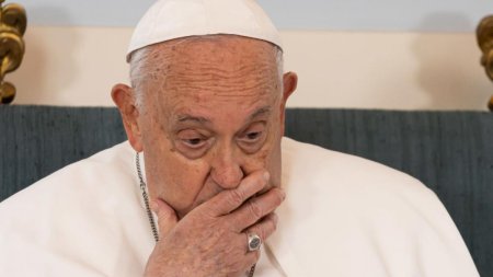 Politico: Simtind ca e aproape de moarte, Papa Francisc ia masuri sa-si protejeze mostenirea. Succesiunea va fi probabil politizata