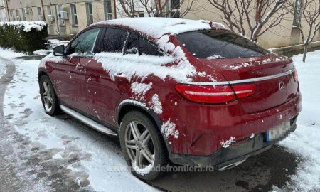 Politia de Frontiera: Doua autoturisme de lux cautate de autoritatile din Suedia, descoperite in judetul Constanta