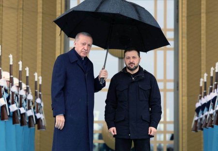 Zelenski se intalneste cu Erdogan la An<span style='background:#EDF514'>KARA</span>