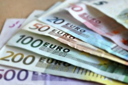 Strategia firmelor americane: obligatiuni in euro pentru a reduce costurile