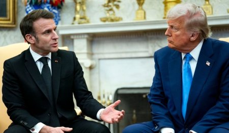 Intalnirea dintre Emmanuel Macron si Donald Trump, numita un masterclass de gestionare a unui prieten belicos, intr-o analiza The Guardian