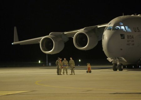 Polonia va adapta toate aeroporturile civile pentru utilizare militara