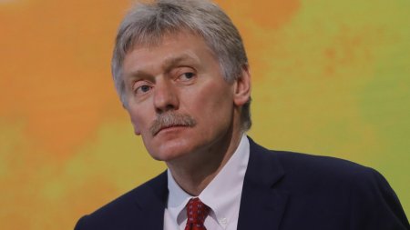 Dmitri Peskov a declarat ca schimbarea politicii externe a Statelor Unite coincide in mare masura cu viziunea Rusiei