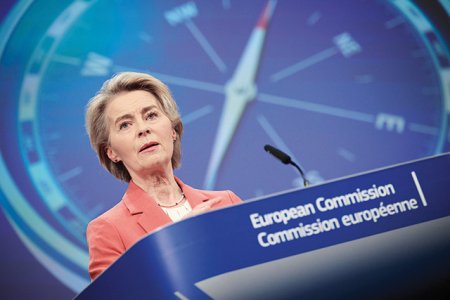 Pentru Europa, visul electric a fost un cosmar: Comisia Europeana anunta relaxarea regulilor privind emisiile de CO2