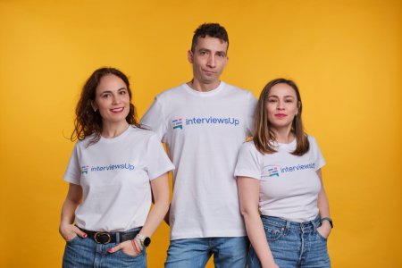 Un grup de antreprenori locali, printre care si unul din cofondatorii MavenHut, a lansat interviewsUp.com - o platforma digitala pentru interviurile de angajare