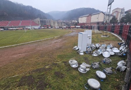 Primul meci in nocturna din istoria clubului din Romania » Vor ca pitoreasca arena din Valea Domanului sa fie plina: Se vede play-off-ul!