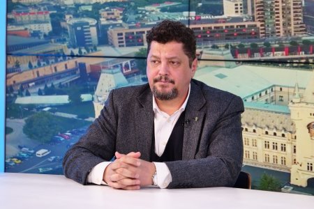 Barcuta de AUR se scufunda? Simion zice una, Tarziu alta:  Georgescu trebuie sa clarifice declaratiile surprinzatoare!