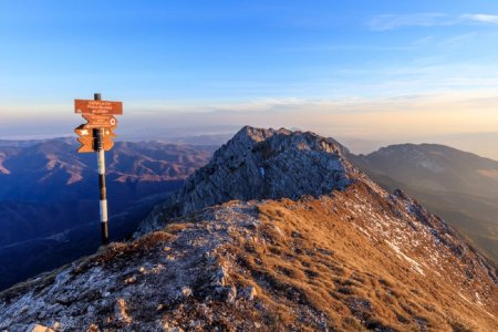 Muntii Piatra Craiului - unde se afla si ce poti vizita