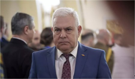 Ministerul Apararii isi cere scuze pentru scrisoarea de felicitare trimisa generalului Radu Theodoru, implicat in dosarul de tradare instrumentat de DIICOT