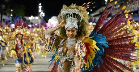 <span style='background:#EDF514'>CARNAVAL</span>ul de la Rio, cel mai sexy din lume! Imagini inedite cu dansatoarele de samba