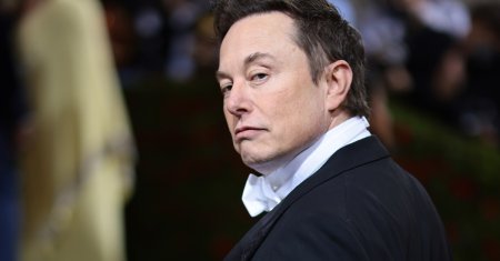 Inca un esec pentru Elon Musk. Nava <span style='background:#EDF514'>STARS</span>hip a explodat in timpul celei de-a opta lansari de test