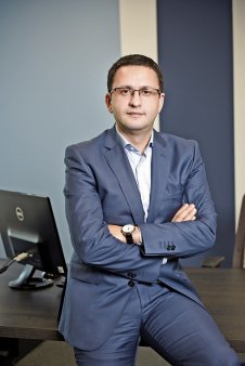 Interviu ZF. Dragos Sirbu, <span style='background:#EDF514'>FLANCO</span>: Tinta e sa ajungem la afaceri de 1 mld. euro in 2033. Retailerul electro-IT a ajuns la afaceri de 280 de milioane de euro anul trecut