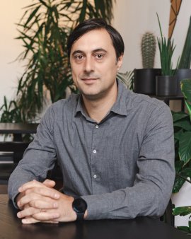 ZF IT Generation, Start-up Update. Alexandru Mesesan, fondator si CEO, Ixaria - configurator 3D: Am inceput extinderea la nivel european. Anul acesta vrem sa ajungem la peste 30 de clienti si sa atingem venituri recurente lunare de 20.000 de euro