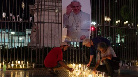 Vaticanul, anunt despre starea Papei Francisc: Indica un raspuns bun la tratament