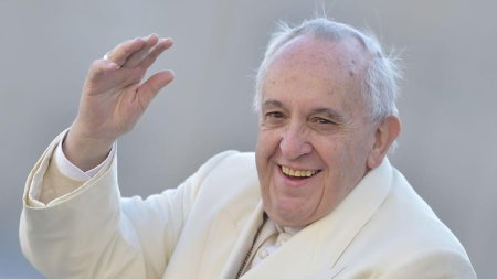 Cum se simte Papa Francisc? <span style='background:#EDF514'>NOUTATI</span> de la Vatican