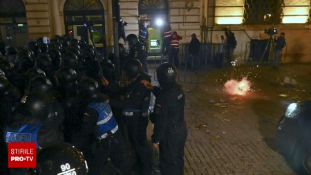 Surse: Trei persoane au fost retinute in urma violentelor de duminica noapte din Centrul Vechi al Bucurestiului