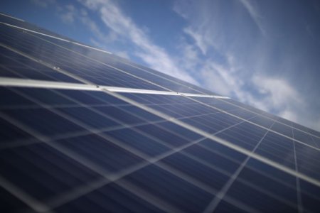 Bursa. Divizia de energie regenerabila a Visual Fan (Allview) a semnat un contract de 5,4 mil. euro pentru dezvoltarea unui parc fotovoltaic in Resita