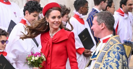 <span style='background:#EDF514'>KATE MIDDLETON</span>, o Scufita Rosie regala! A stralucit intr-o tinuta reciclata