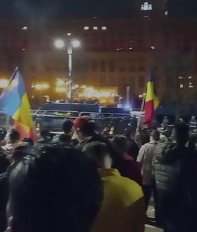 Acuzatii de conspiratie internationala si mesaje dure din partea manifestantilor