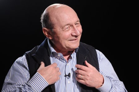 Traian <span style='background:#EDF514'>BASESCU</span>: In privinta Ucrainei pare ca Trump isi revine